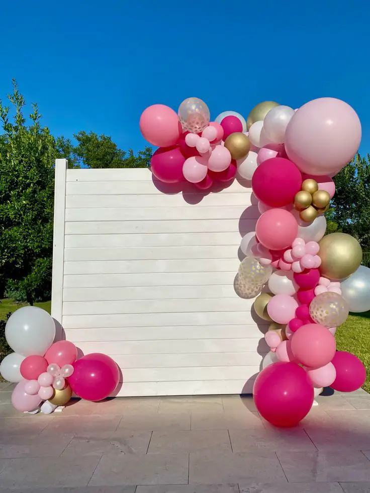 Graduation Party balloon Backdrop Ideas That Are Genius