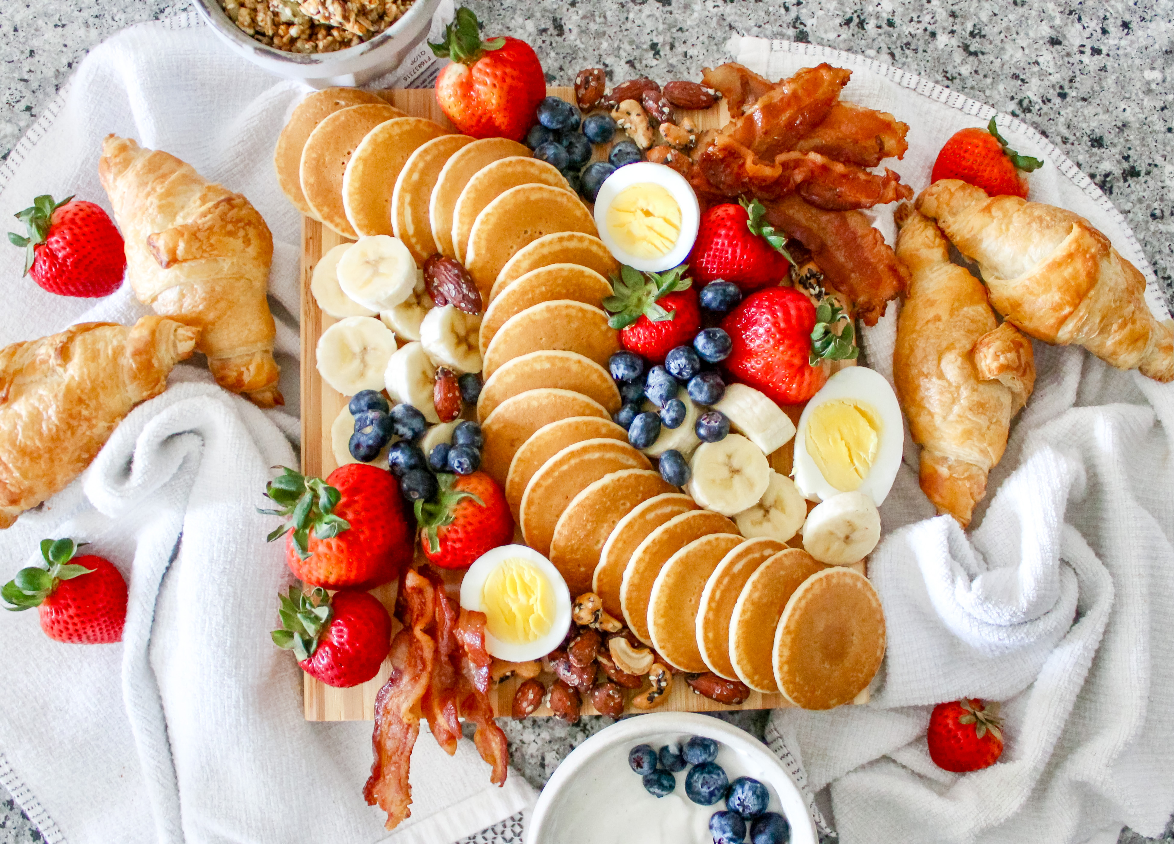 Easy Brunch Ideas For A Graduation Party