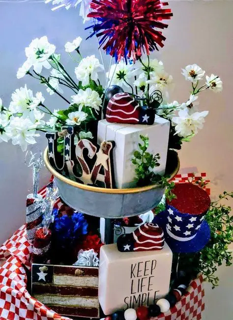 tiered tray 4th of july decor